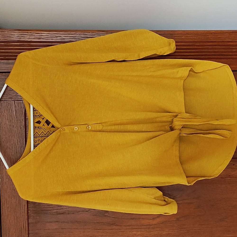 V neck top . Size S